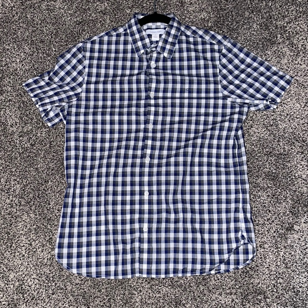 •NEW• Calvin Klein Button-Down